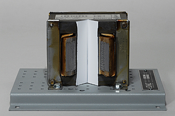 Single-Phase Transformer Cutaway DAC Model: 273-912