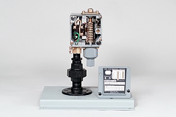 Pressure Control Switch Sample Dissectible DAC Model: 272-980